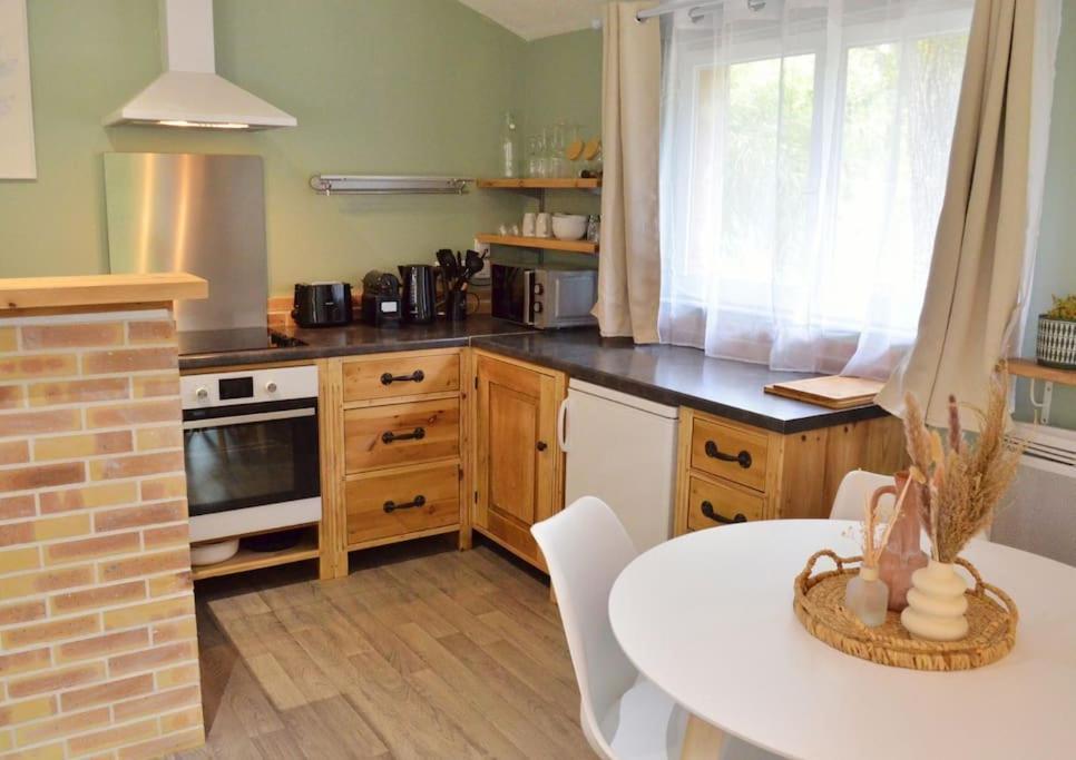 Chalet Cosy Au Coeur De La Foret De Broceliande Beignon Esterno foto